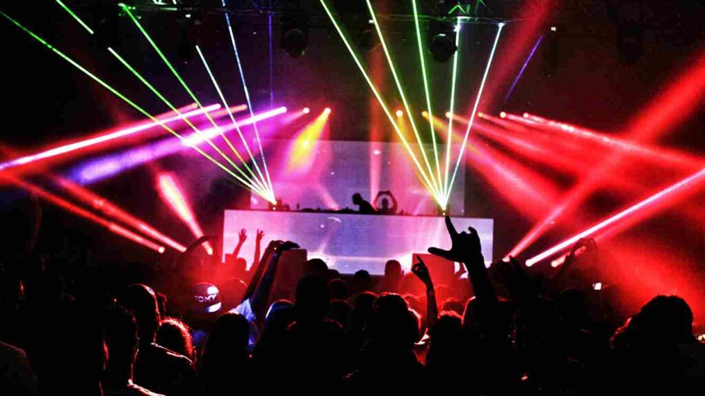 Goa Nightlife: Explore the 7 Best Party Destinations in Goa