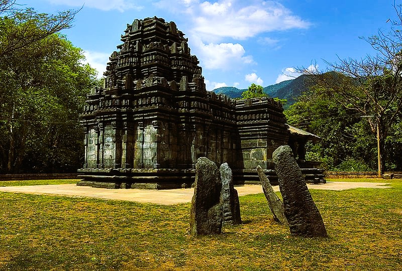 Tambdi Surla Temple