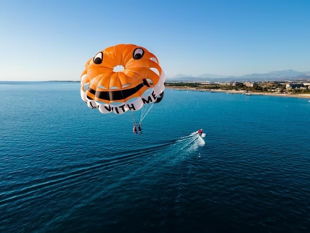 Parasailing in Goa